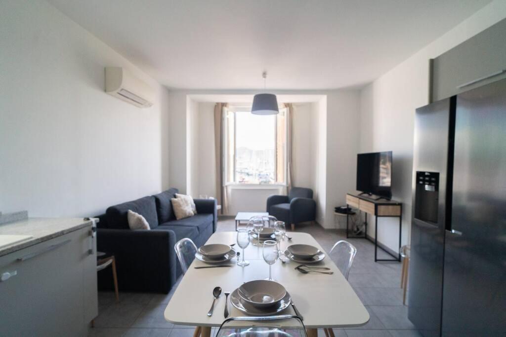 Appartement T4 Vue Mer Proche Gare Et Centre Ville อฌักซิโอ้ ภายนอก รูปภาพ
