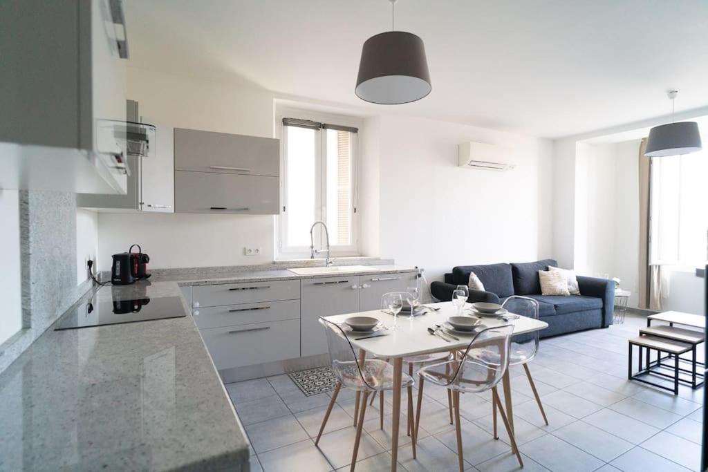 Appartement T4 Vue Mer Proche Gare Et Centre Ville อฌักซิโอ้ ภายนอก รูปภาพ